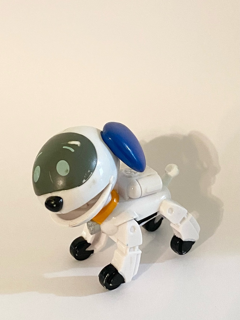 Paw Patrol Robo Dog Mission 2" Figure Robot Standing White Blue Pup